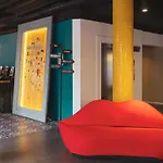 ホテル Mercure Centre Gare Montparnasse 4*