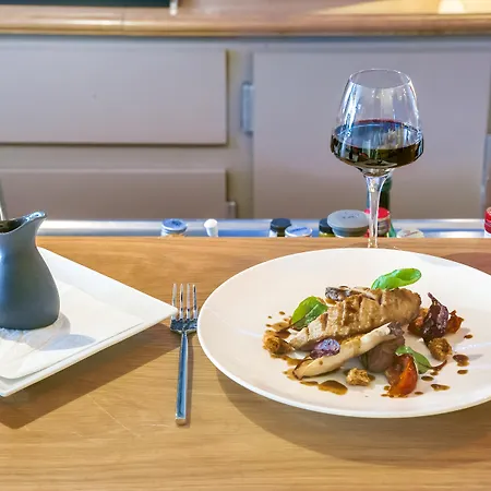 Mercure Centre Gare Montparnasse 4* 巴黎