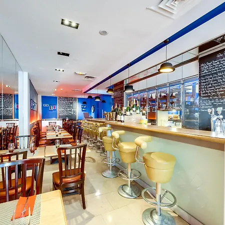 Mercure Centre Gare Montparnasse 4* Paris