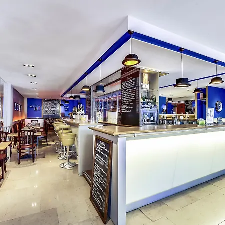 Mercure Centre Gare Montparnasse 4*