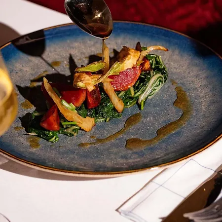 Mercure Centre Gare Montparnasse 4* باريس