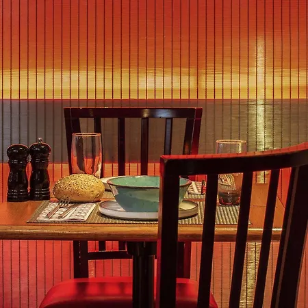 فندق Mercure Centre Gare Montparnasse باريس