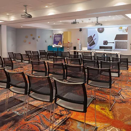 Mercure Centre Gare Montparnasse 4* باريس