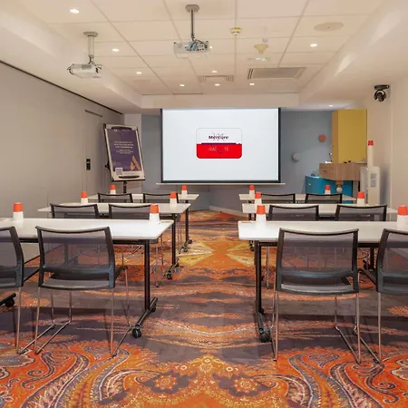 Mercure Centre Gare Montparnasse ホテル 4*