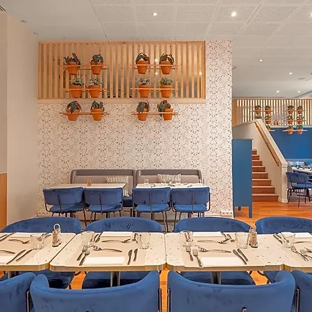 Mercure Centre Gare Montparnasse Hotel 4*