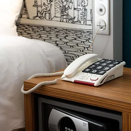 Mercure Centre Gare Montparnasse Otel
