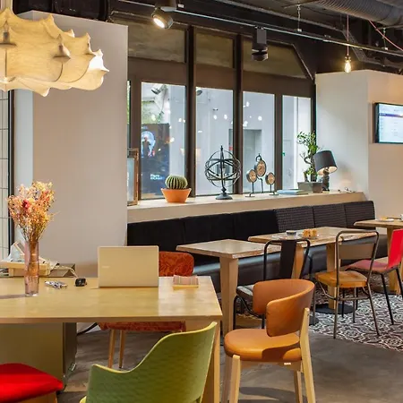 Mercure Centre Gare Montparnasse 4* Paris