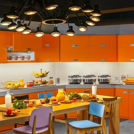 Mercure Centre Gare Montparnasse 4* Paris