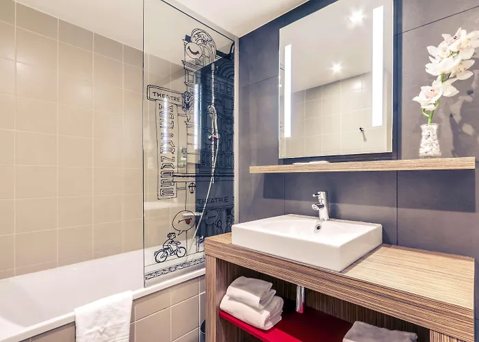 Otel Mercure Centre Gare Montparnasse Paris
