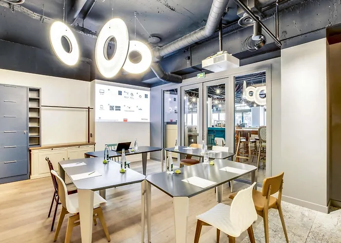 Hotel Mercure Gare Montparnasse 4*