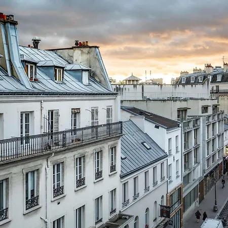 Mercure Centre Gare Montparnasse Hotel 4*