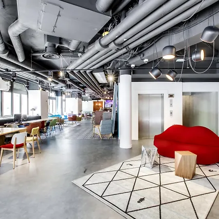 Mercure Centre Gare Montparnasse ホテル 4*